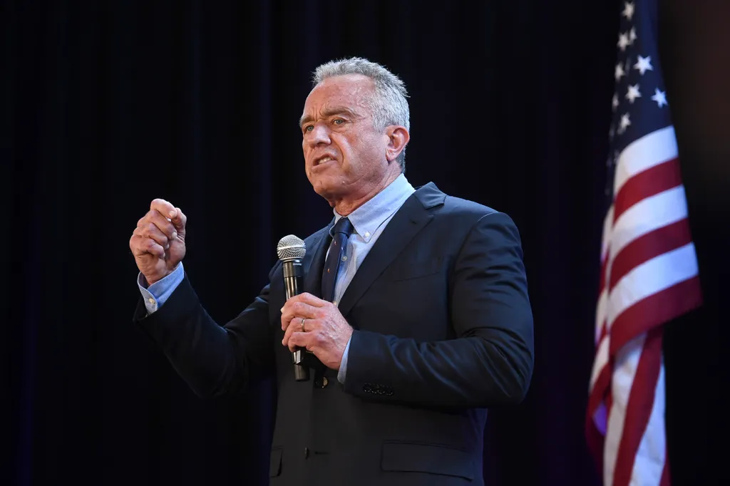 RFK Jr. Courts GOP Senators as Vaccine Skepticism Gains Political Ground